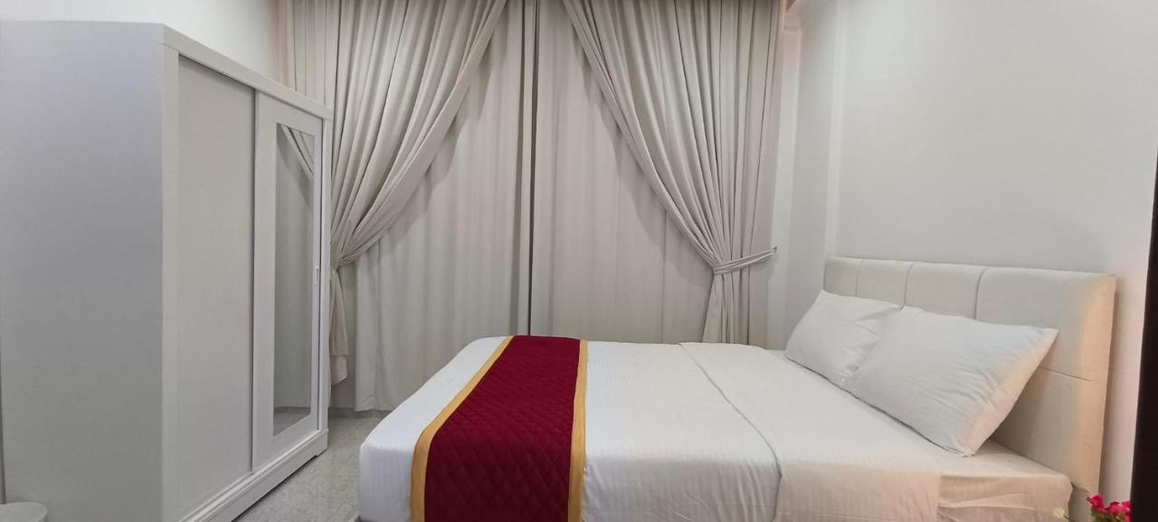 De Iris Regency Fahaheel Leilighet Kuwait City Eksteriør bilde