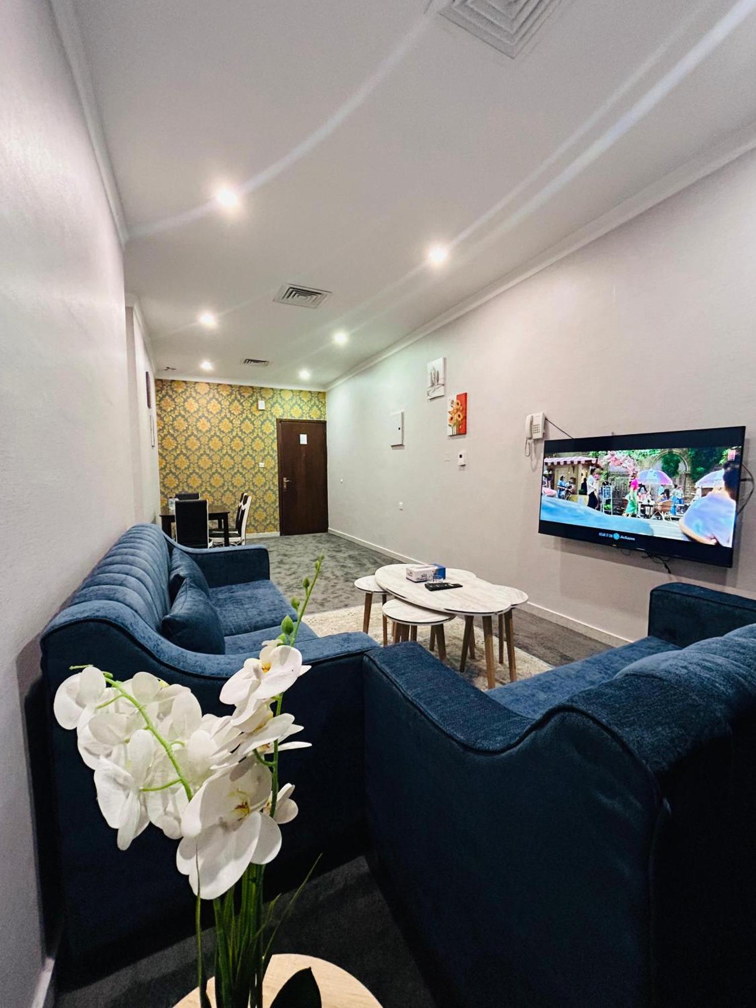 De Iris Regency Fahaheel Leilighet Kuwait City Eksteriør bilde