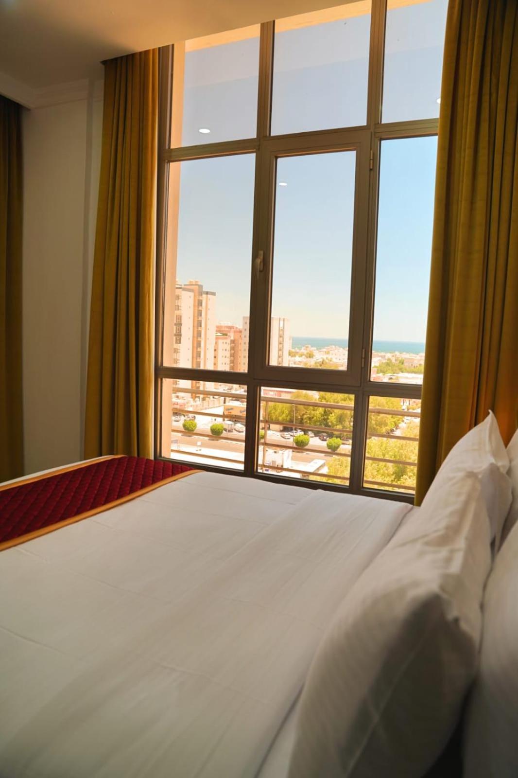 De Iris Regency Fahaheel Leilighet Kuwait City Eksteriør bilde