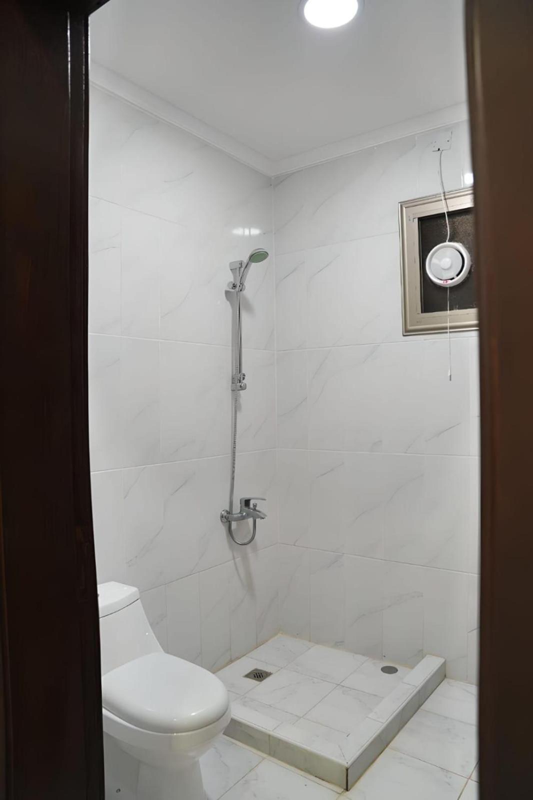 De Iris Regency Fahaheel Leilighet Kuwait City Eksteriør bilde